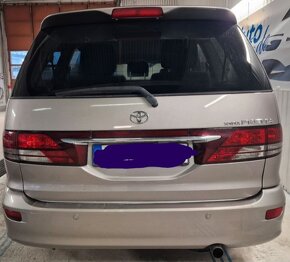 TOYOTA PREVIA - 2