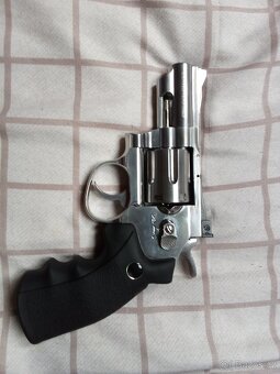 Vzduchový revolver - 2