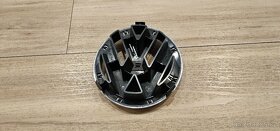 Znak do masky VW - Passat / Caddy - 2