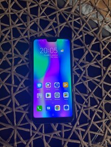 Honor 10, IPS display 5,8”,4/64GB , Android 10 - 2