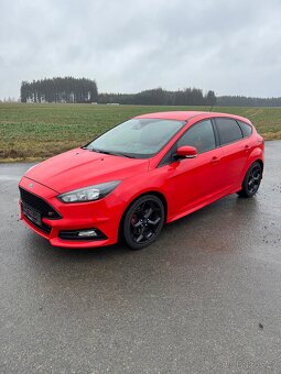 Ford Focus ST - 2