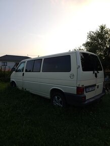 Volkswagen Caravelle T4 2,5TDi 75kW Long - 2