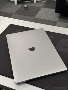 MacBook Pro 2019 16pálcový - 2