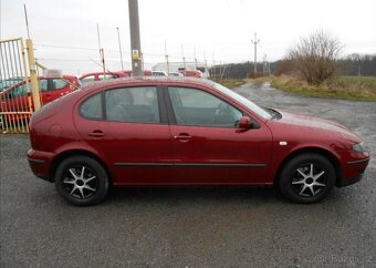 Seat Leon 1,4 i 16V 55 kW KLIMA Serviska benzín - 2