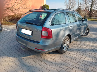 Škoda Octavia Combi 1.6 TDI Elegance - Cebia - 2