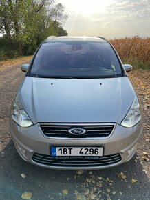 FORD GALAXY 7 MÍST 2,0 TDCI 120 KW TITANIUM r.2014 - 2