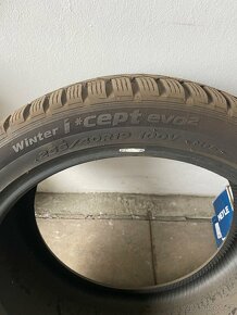 ZIMNI PNEU HANKOOK EVO2 255/40 r19 - 2