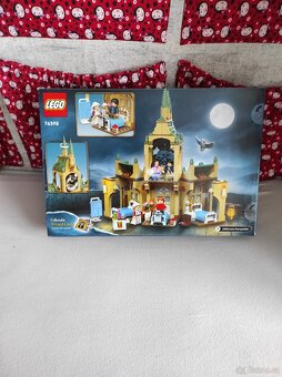 Lego Harry Potter 76398 - Bradavická ošetřovna - 2