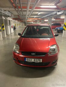 Ford Fiesta 1.3 Benzin 51 kW Rok 2006.  Klima… - 2