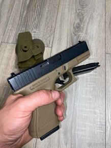 Glock 19 WE Airsoft - 2