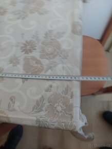 Prodám jídelní stůl 60x120 rozkládací + židle - 2