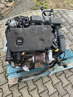 MOTOR PEUGEOT 1,5 HDI DV5RU 2019 57 000 km - 2