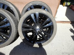 Originál alu kola Škoda model Neptune rozteč 5x112 R18. - 2