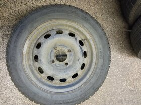 Prodám zimní pneu + disky 175/65R14 , FORD 14" - 2