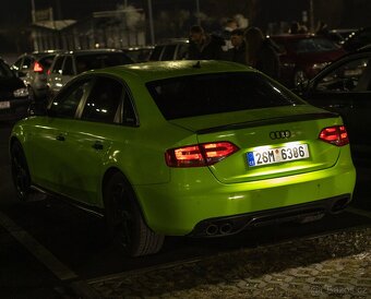 Audi A4 B8 2008 2.0 TDI Zelená Green - 2