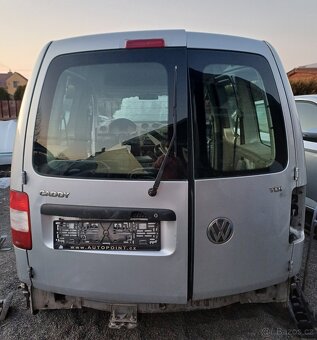 VW CADDY- 2005 , šoupačky, nárazník.... - 2