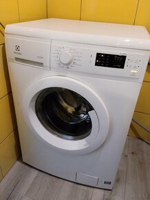 Pračka Electrolux 6 kg - 2