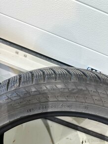 4x Zimní pneu Nokian - 245/45 R19 102V XL - 2