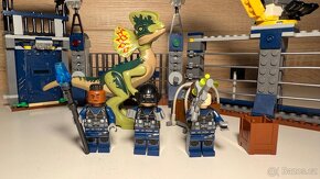 Lego Jurassic World 75931 Útok Dilophosaura na hlídku - 2