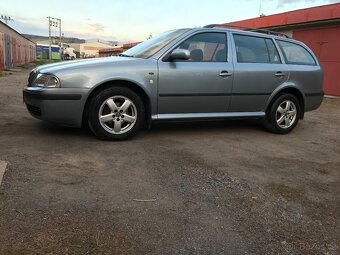 Škoda Octavia Combi 1.6 MPI Elegance - 2