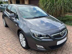 Opel Astra 1.4 T 103kW Xenon Navi Serviska - 2