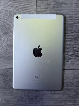 iPad 4 mini  na náhradní díly - 2