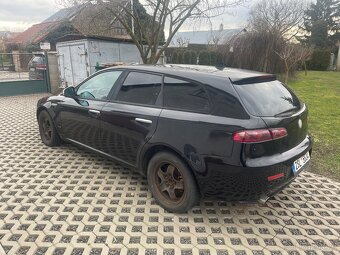 Alfa Romeo 159 1.9JTD Sportwagon k opravě - 2