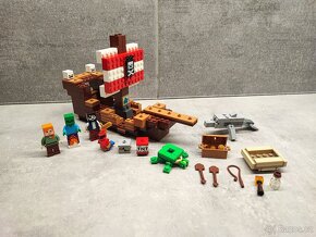 Lego Minecraft Piráti 21152 - 2