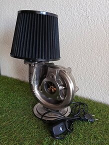 Lampa z turbodmychadla - Černá - 2