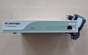 Fortinet Fortigate 60D, síťový firewall - 2