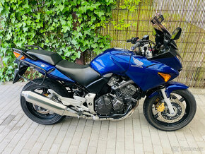 Honda CBF 600 S r.v.2004 najeto 43tis km model s ABS - 2