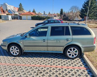 Škoda Octavia combi 1,8T 110kW 4x4 - 2