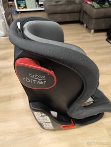 Autosedačka Britax Römer King II 9-18kg / věk 9m až 4 roky

 - 2