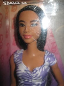 nová vysoká Barbie Mattel Brunetka - 2