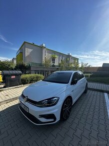 VOLKSWAGEN GOLF R 2.0 TSI 4 MOTION DPH ČR PŮVOD - 2