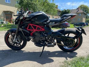 Mv Agusta brutale 800 - 2