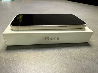 IPhone 13 128gb hvězdně bílá - 2