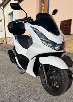 skútr Honda PCX 125, modelový rok 2021 - 2