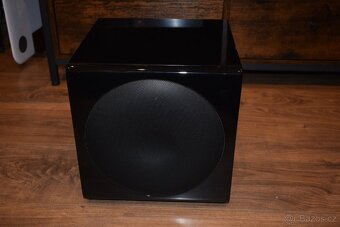 Subwoofer SVS 3000 Micro klavírní lak černý - 2