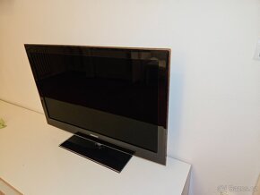 televize Samsung UE40B6000 - 2