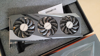 Grafická karta Gigabyte RADEON RX6700XT - 2