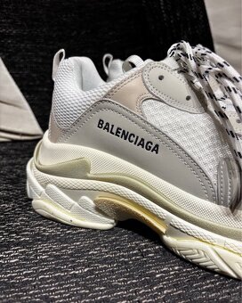 Balenciaga Triple S - 2