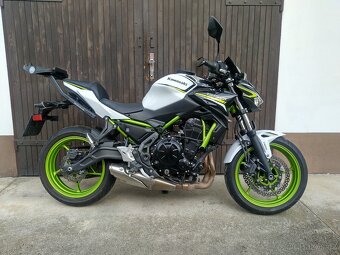 Kawasaki Z650 - 2