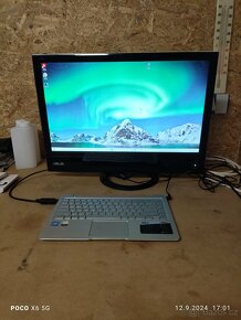 Nootebok s monitorem 23 " - 2