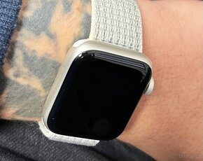 Apple Watch SE, 40mm, záruka 18 měsíců - 2