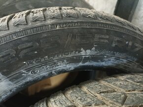 4xpneu zimní Nokian wrd4 225/55/17 vzorek 4.5-5mm - 2