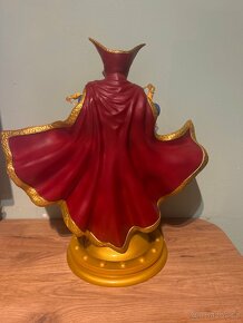 Doctor strange gallery diorama - 2