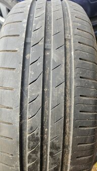 185/60R15 - 2