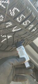 Zimni 225/55 R17 101V DUNLOP - 2