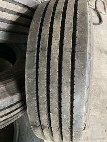 2x nove pirelli ST 55,  265/70 R 19.5 - 2